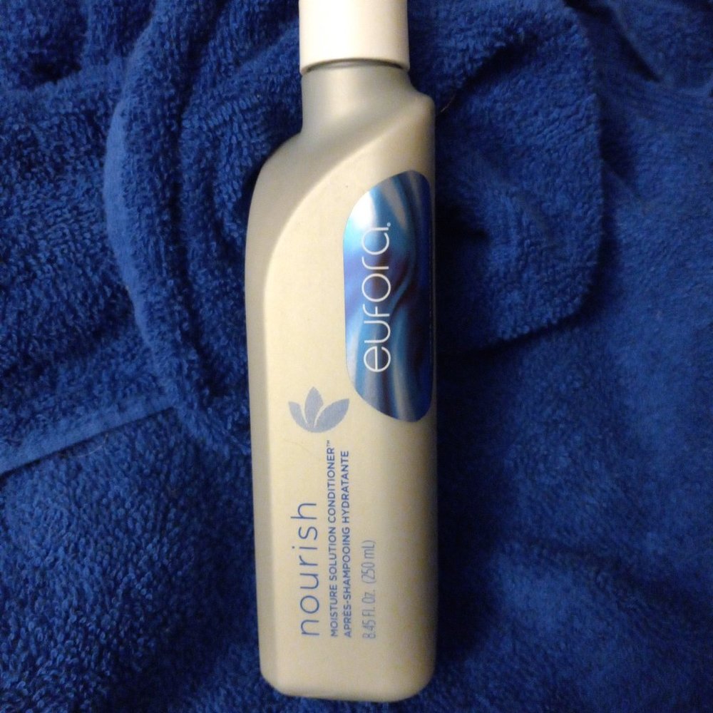 EUFORA 8.45 FL Oz moisture solution conditioner
